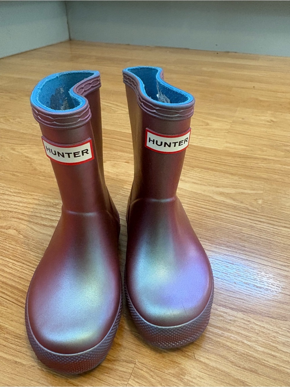 Hunter Kids Iridescent Rain Boots with Blue Lining